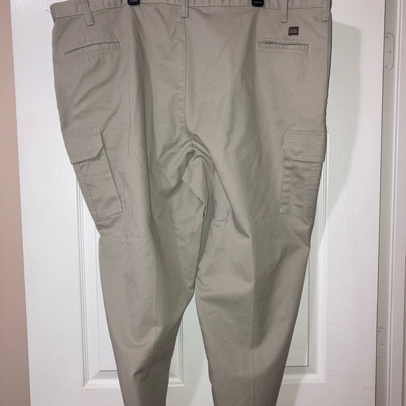 🟡Bundle 4 for $15🟡 (Big & Tall Men) Tan Khaki Pants - Picture 2 of 4